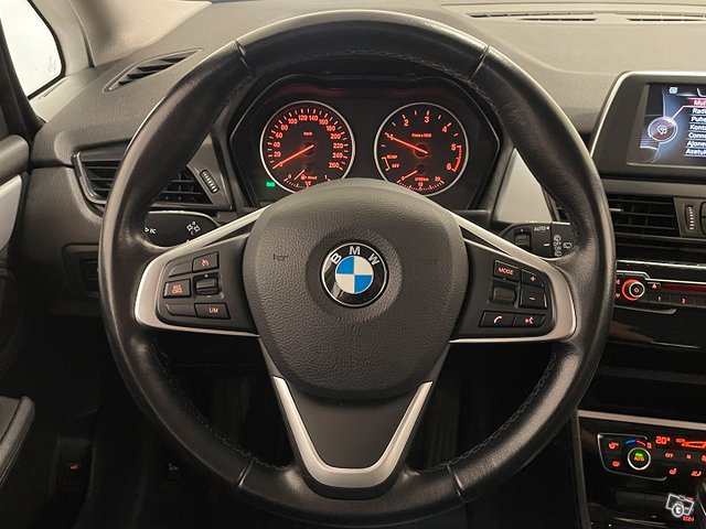 BMW 216 15