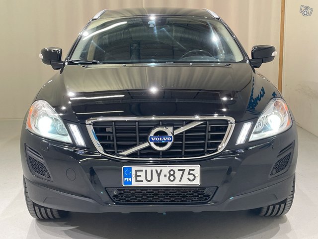 Volvo XC60 5