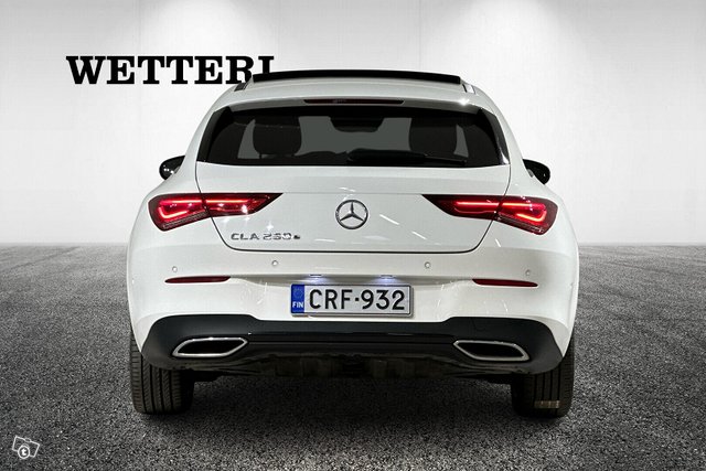 Mercedes-Benz CLA 5