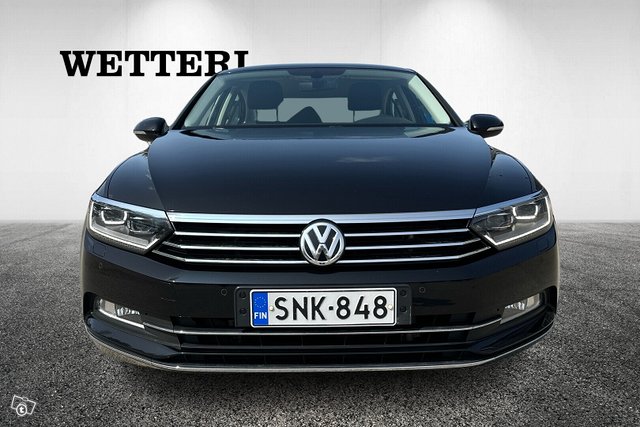 Volkswagen Passat 2