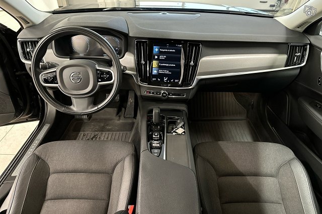 Volvo V90 9