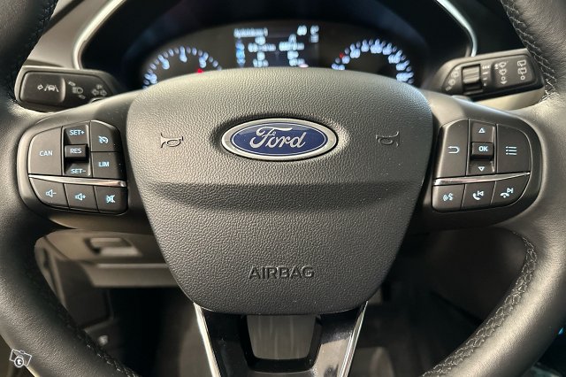 Ford Focus 16
