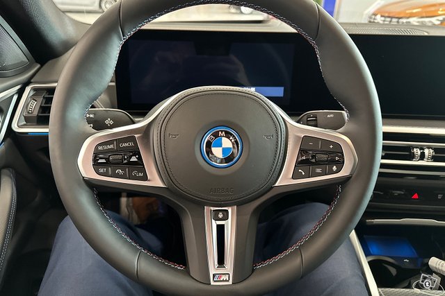 BMW I4 M50 11