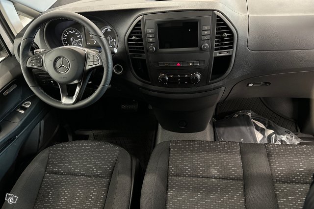 Mercedes-Benz Vito 7