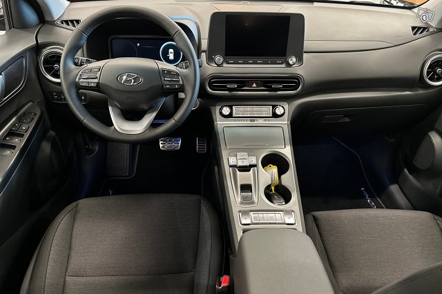 HYUNDAI KONA 7