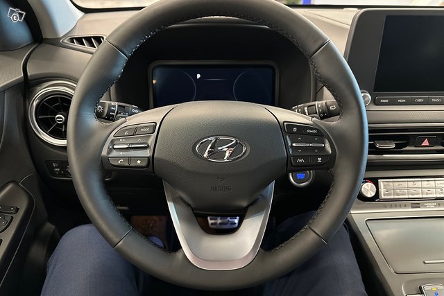 HYUNDAI KONA 11