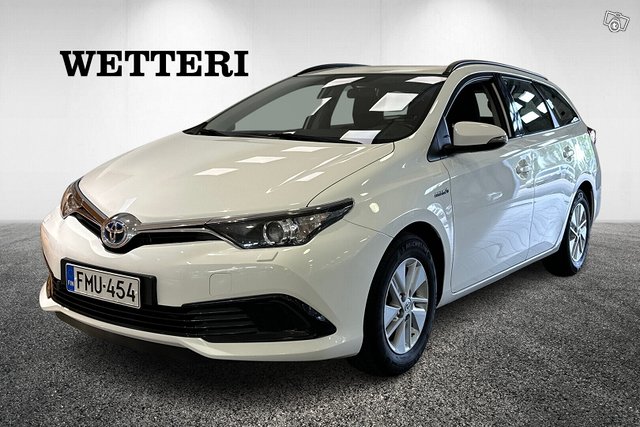 Toyota Auris 1