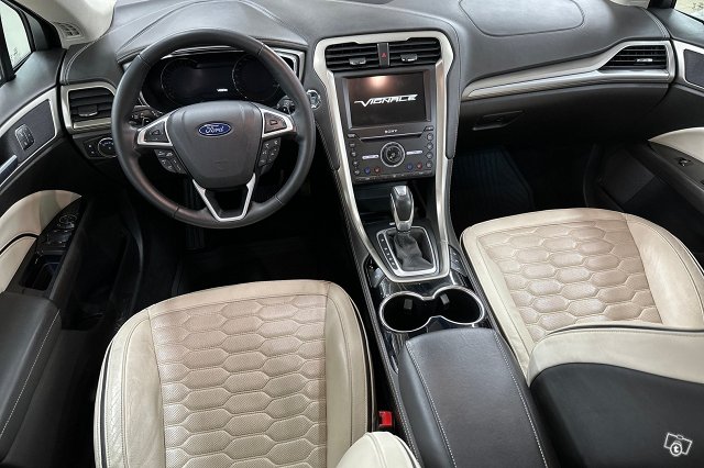 Ford MONDEO VIGNALE 9