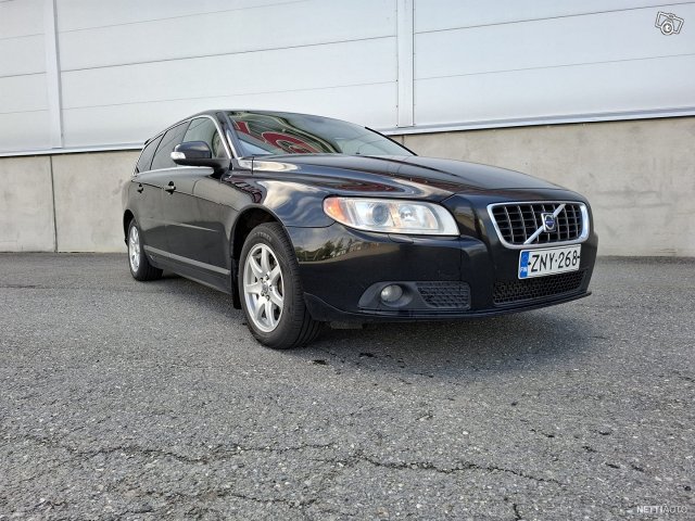 Volvo V70 3