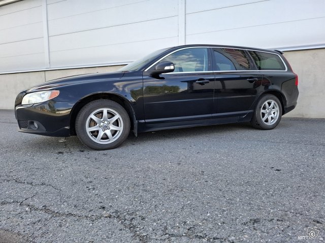 Volvo V70 7