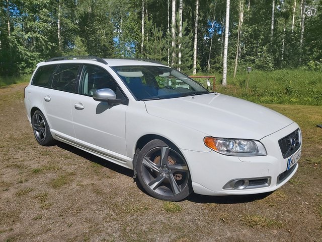 Volvo V70, kuva 1