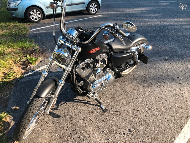 Harley Davidson sporster 1200 2