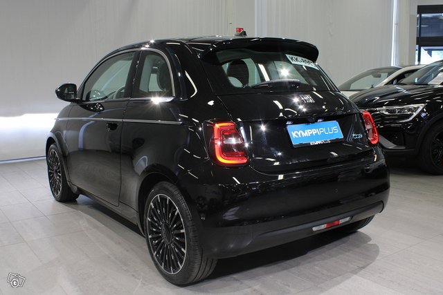 Fiat 500e 4