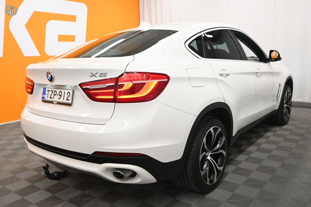 BMW X6 8