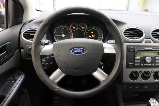 Ford Focus 19