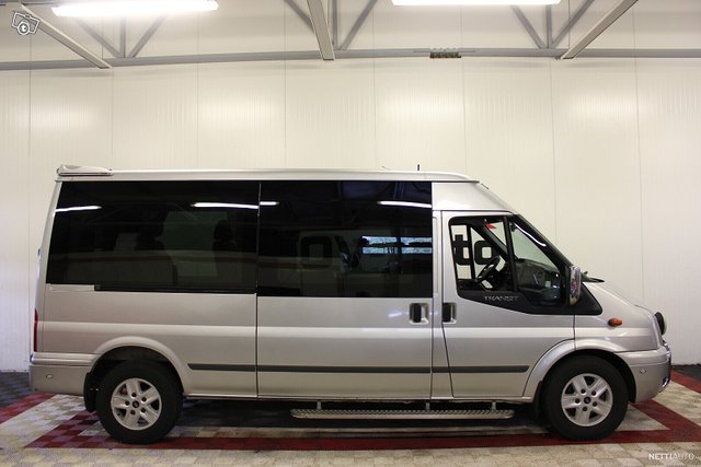 Ford Transit 7