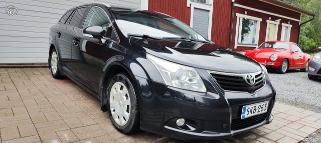 Toyota Avensis, kuva 1