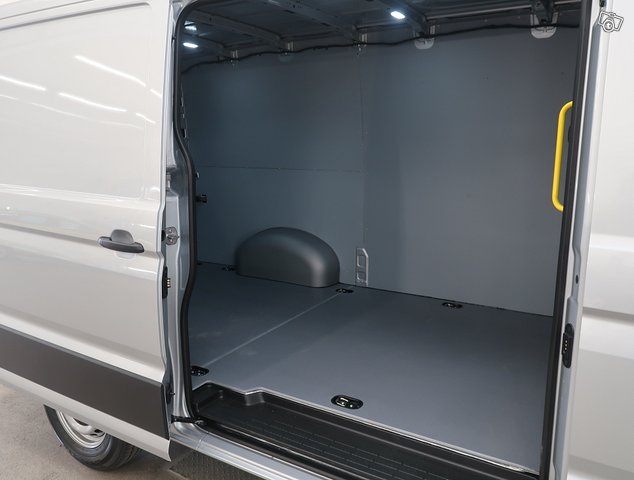 Volkswagen Crafter 8