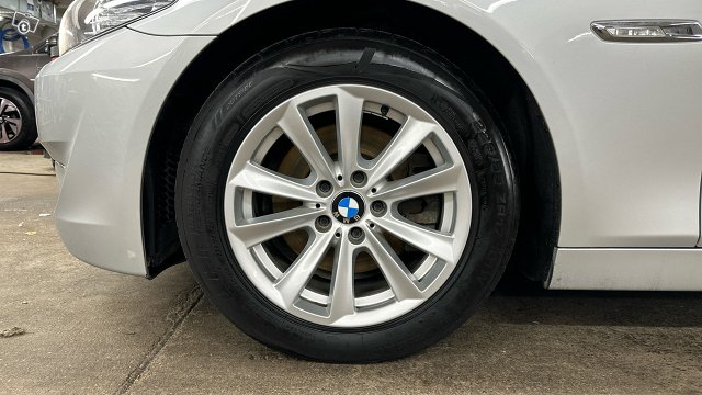 BMW 523 16