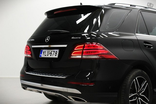 Mercedes-Benz GLE 7