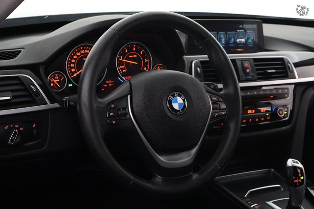 BMW 320 Gran Turismo 11