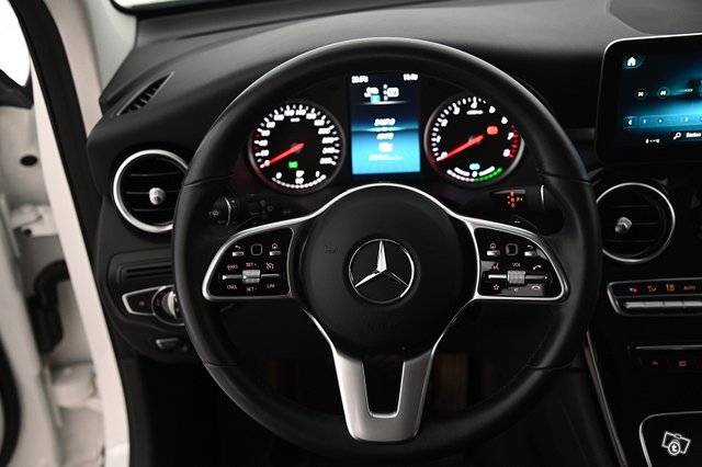 Mercedes-Benz GLC 22