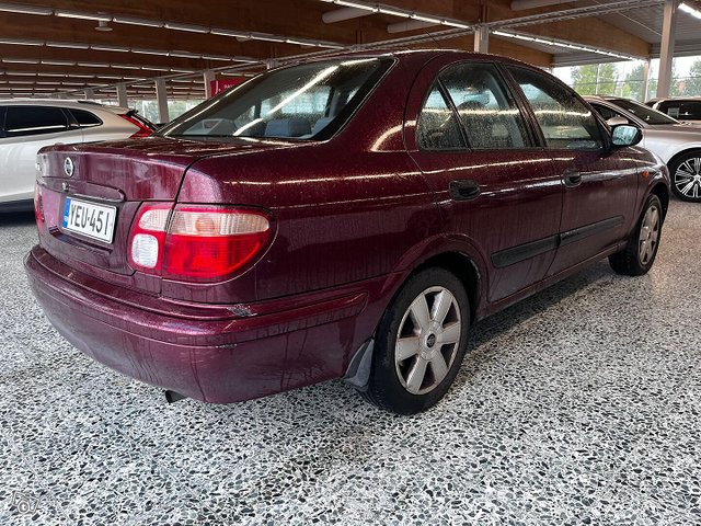 Nissan Almera 2