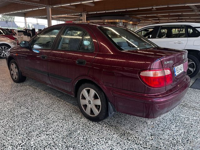 Nissan Almera 3