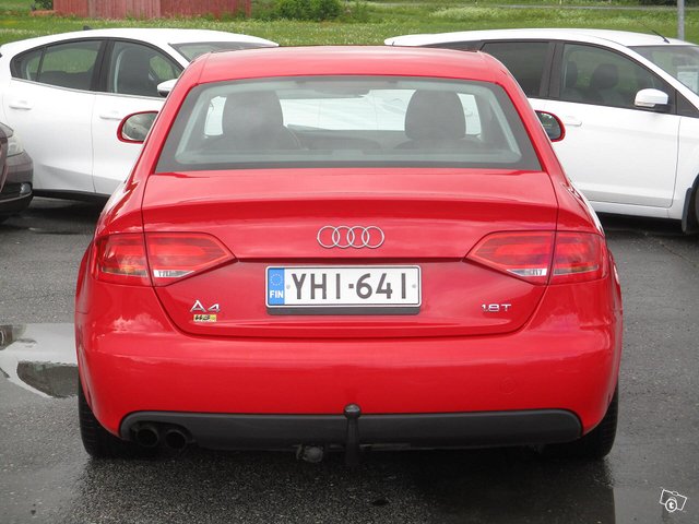 Audi A4 16