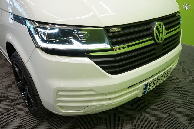 Volkswagen Transporter 12