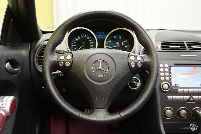 Mercedes-Benz SLK 13
