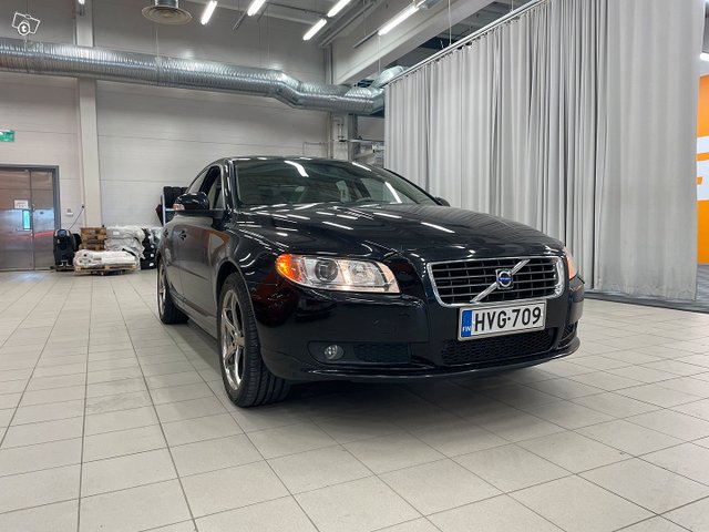 Volvo S80