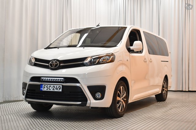 Toyota PROACE VERSO 4