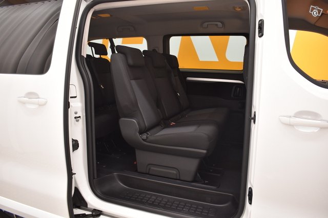 Toyota PROACE VERSO 12