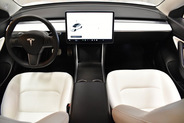 Tesla Model 3 14