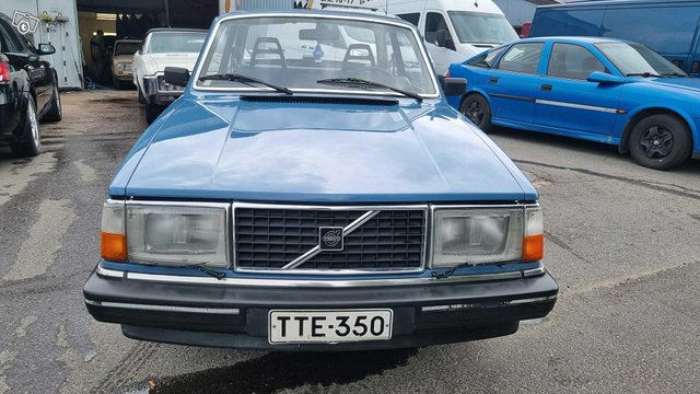 Volvo 240 2