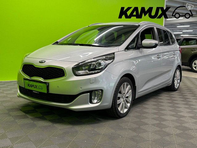 Kia Carens 8