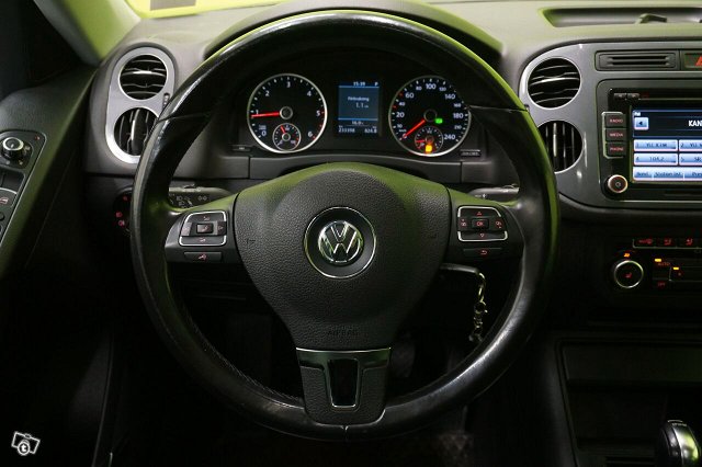 Volkswagen Tiguan 11