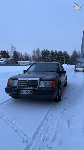 Mercedes-Benz 230 4