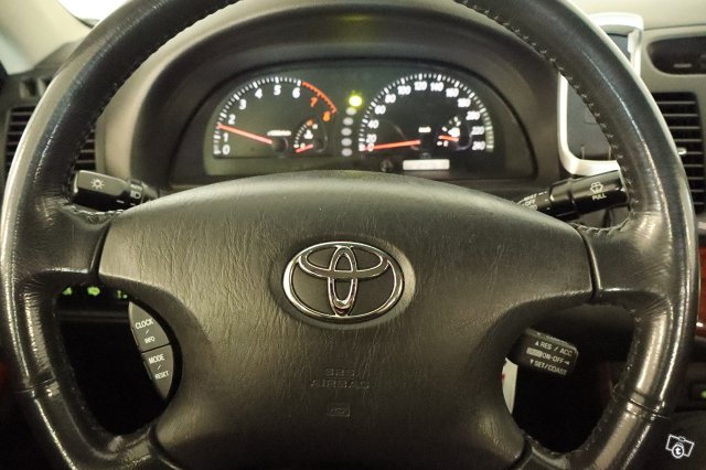 Toyota Camry 12