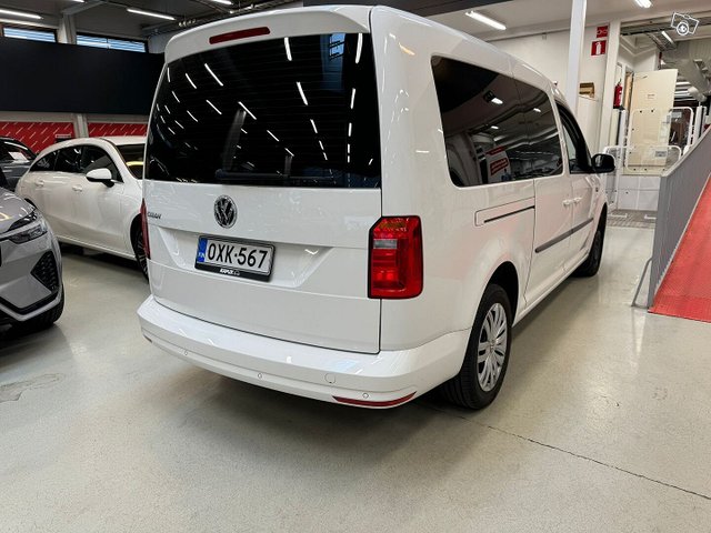 Volkswagen Caddy Maxi 2