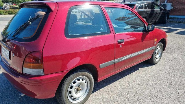 Toyota Starlet 8