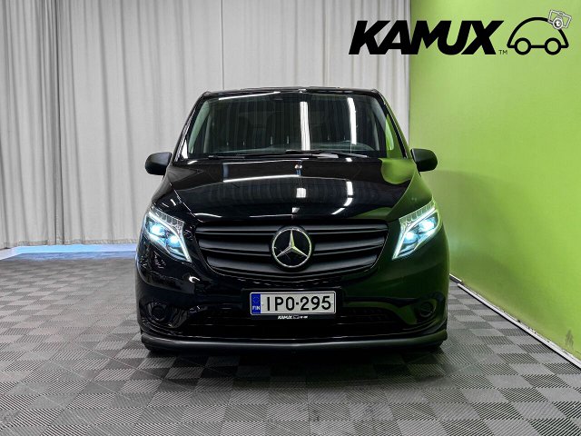 Mercedes-Benz Vito 5