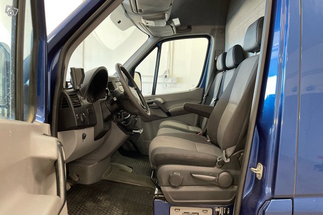 Volkswagen Crafter 8