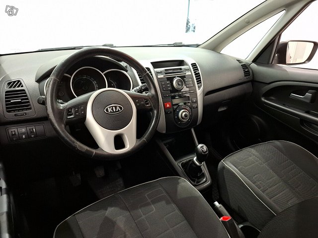 Kia Venga 15