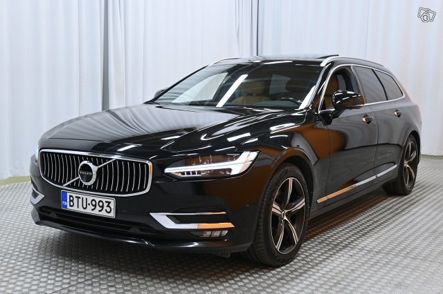 Volvo V90 4