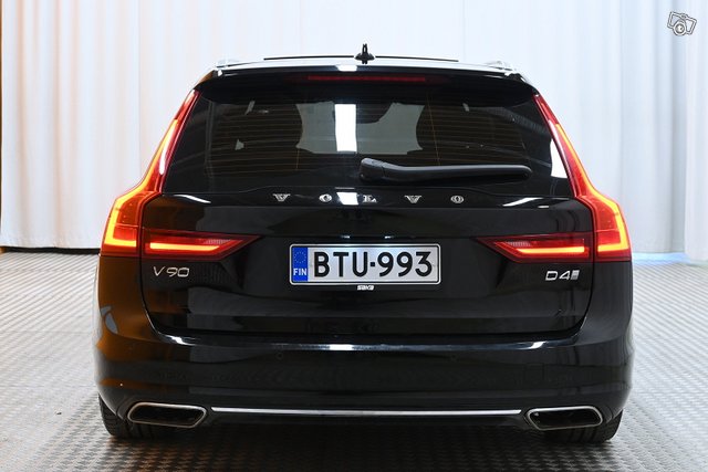 Volvo V90 7