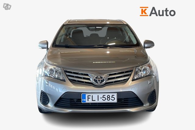 TOYOTA AVENSIS 4