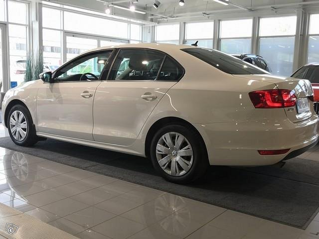 VOLKSWAGEN Jetta 4