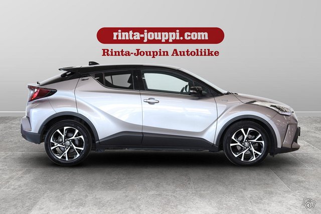 Toyota C-HR 4